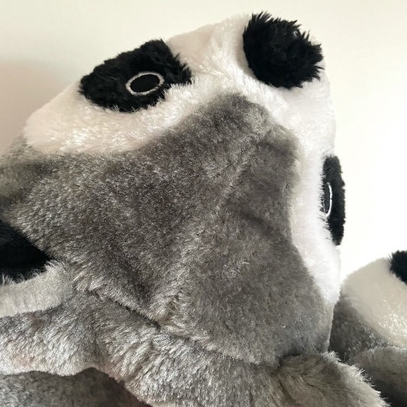 Mix and Co : Raccoon Plush Indoor Slippers | Size L | Good Condition - Picture 4 of 5